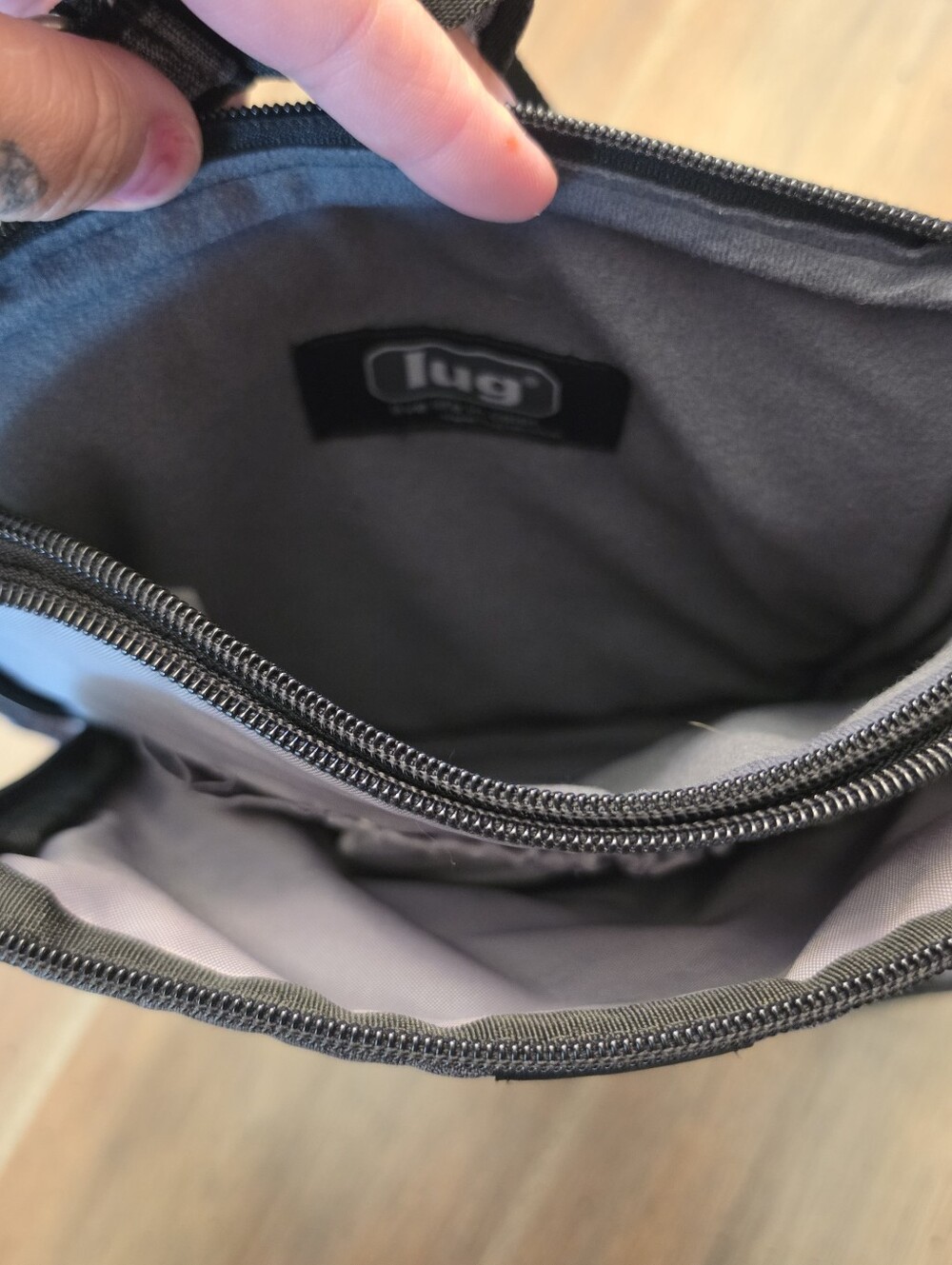 Lug Crossbody Purse - Picture 5 of 7